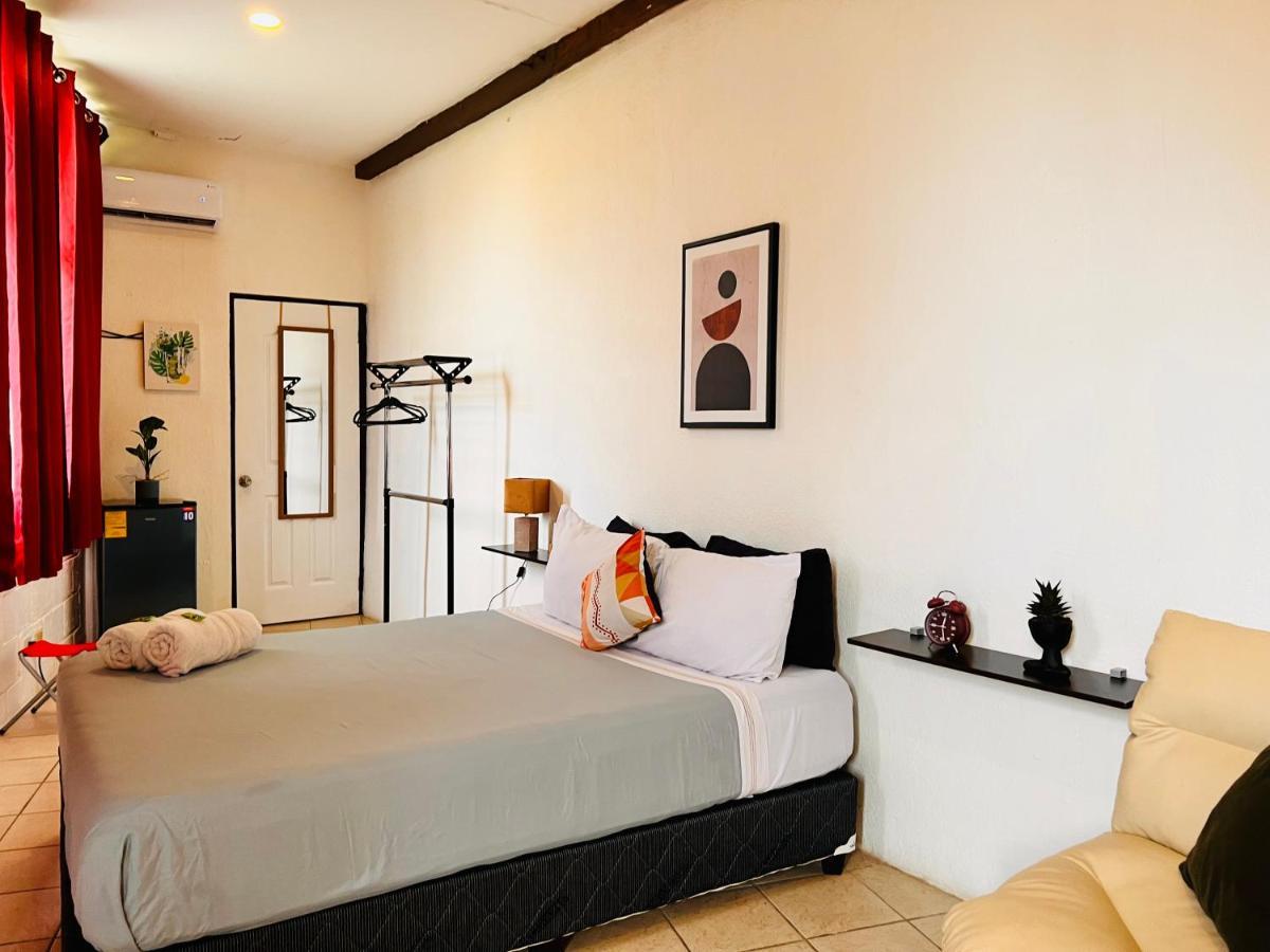 Hotel Adventure Lodge Jaco Luaran gambar